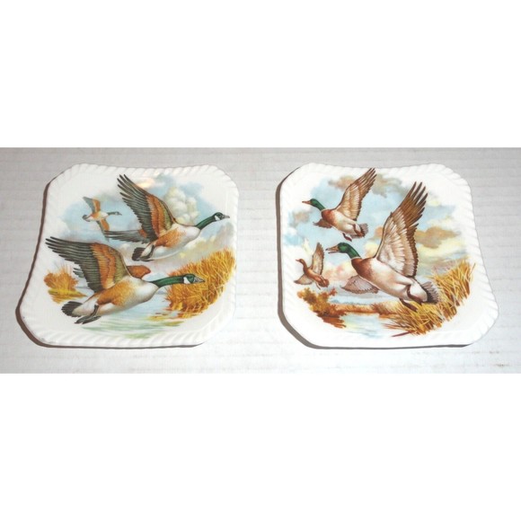 Set of 2 Royal Adderley Floral Bone China 4" Bird Duck Trinket Plates England - Picture 1 of 4